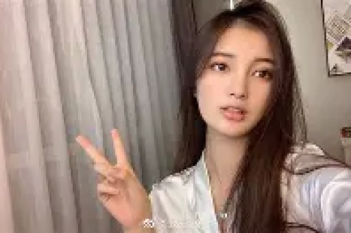 白鹿黑历史被大起底对前辈无礼学历造假发布辱华辱女争议视频